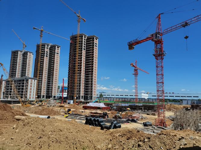 秀山房地產(chǎn)業(yè)平穩(wěn)健康發(fā)展 房地產(chǎn)開(kāi)發(fā)的新機(jī)遇與挑戰(zhàn)